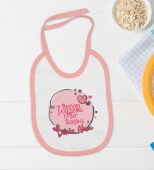 BK Kids Kişiye Özel Teyzem Bir Başka Tasarımlı Pembe Bebek Body Zıbın ve Mama Önlüğü Hediye Seti