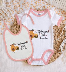 BK Kids Kişiye Özel Babasının Balı Tasarımlı Pembe Bebek Body Zıbın ve Mama Önlüğü Hediye Seti