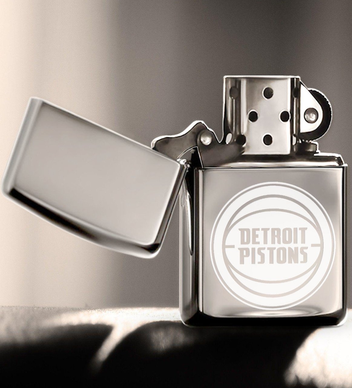 Detroit Pistons Silver Benzinli Metal Çakmak