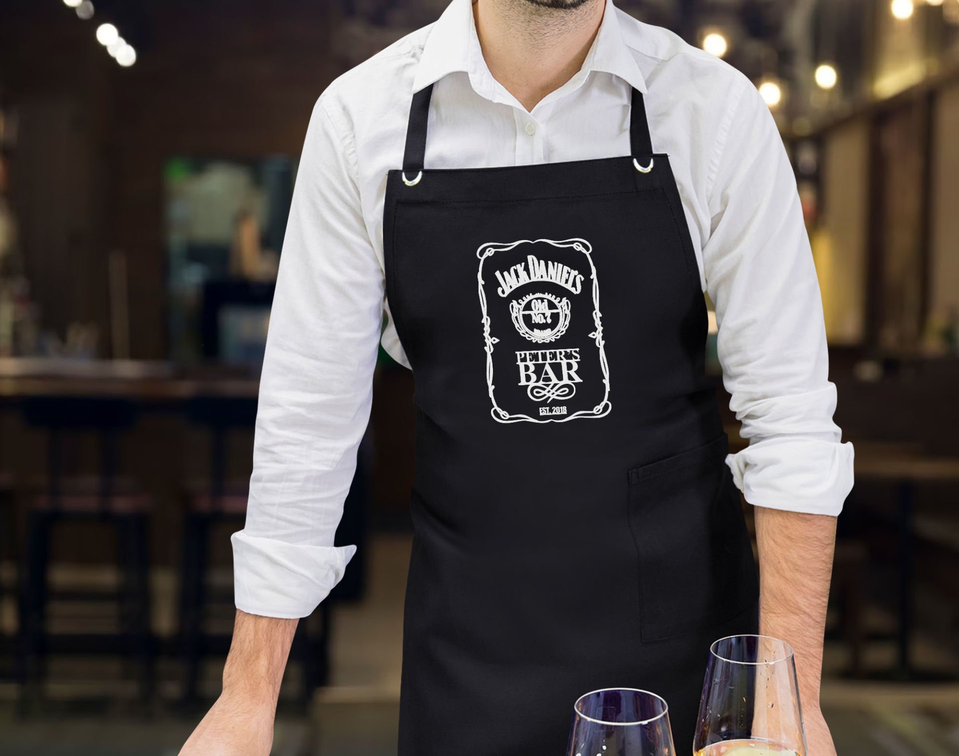 BK Gift Kişiye Özel İsimli Tarihli Bar Tasarımlı Profesyonel Siyah Mutfak Önlüğü, Aşçı Önlüğü, Şef Önlüğü, Arkadaşa Hediye-8