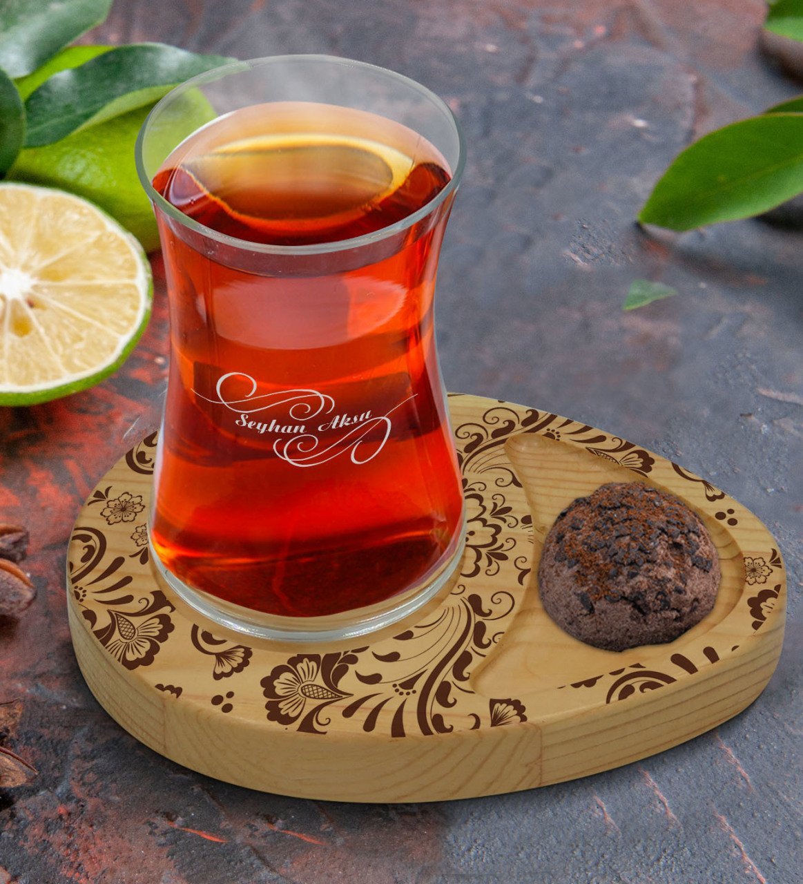 Kişiye Özel Retro Motif Tasarımlı Doğal Ahşap Tabaklı Heybeli Çay Bardağı Sunum Seti Model 3