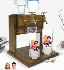 Kişiye Özel Sevgililer Tasarımlı İkili Rakı Bardağı ve Çift Musluklu Doğal Ahşap Rakı Standı-9
