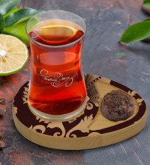 Kişiye Özel Retro Motif Tasarımlı Doğal Ahşap Tabaklı Heybeli Çay Bardağı Sunum Seti Model 7