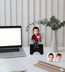 Kişiye Özel Baba Kız Karikatürlü Ahşap Biblo Telefon Standı-2