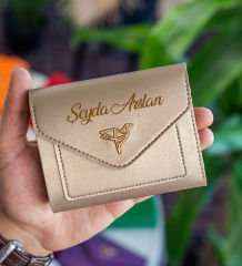 BK Gift Kişiye Özel İsimli Vegan Deri Mini Gold Kadın Cüzdanı, Sevgiliye Hediye, Anneye Hediye, Arkadaşa Hediye