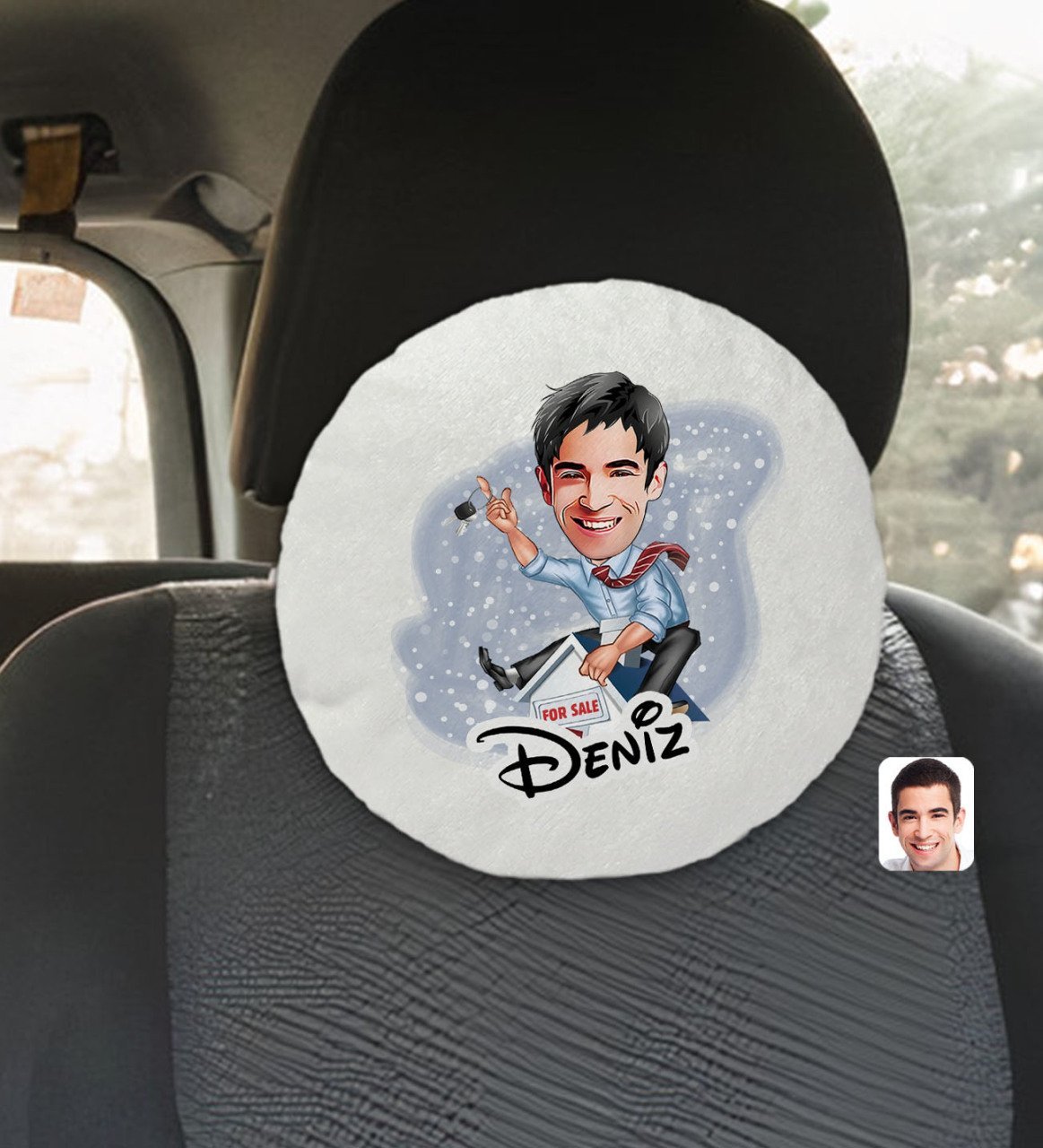 Kişiye Özel İsimli Erkek Emlakçı Karikatürlü Yuvarlak Araç Koltuk Yastığı-1