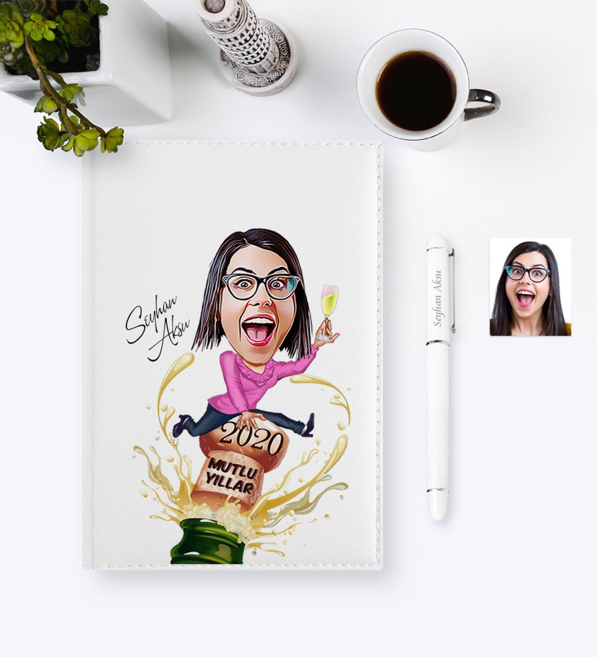 Kişiye Özel Yılbaşı Temalı Bayan Karikatürlü 2023 Ajanda Kalem Seti - 6