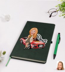 Kişiye Özel Kadın Patron Karikatürlü Yeşil Termo Deri Defter Kalem Seti Model 2