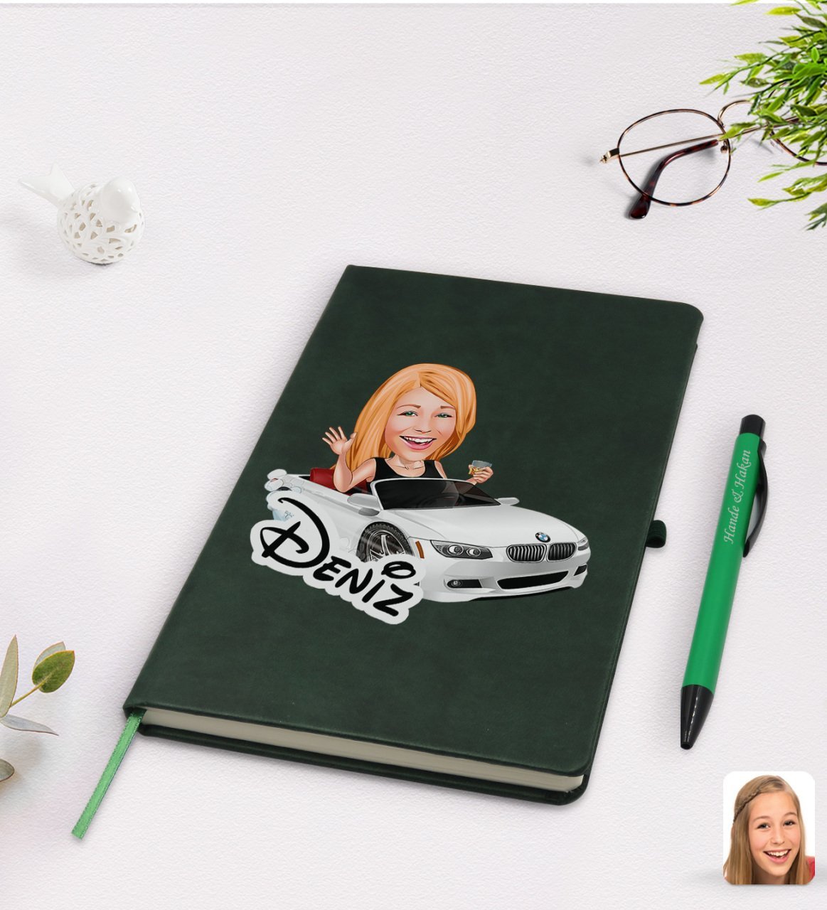 Kişiye Özel Kadın Patron Karikatürlü Yeşil Termo Deri Defter Kalem Seti Model 3