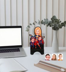 Kişiye Özel Süper Anne ve Süper Çocuklar Karikatürlü Ahşap Biblo Telefon Standı-1