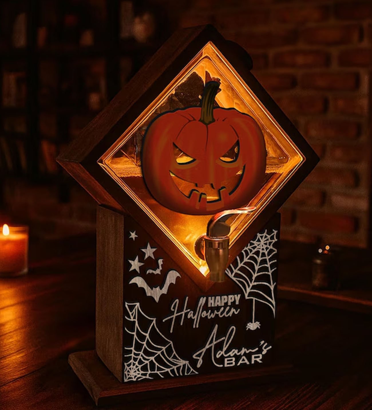 BK Gift Kişiye Özel Halloween Tasarımlı Viski Çeşmesi | LED Işıklı ve Balkabağı Oymalı Tasarımlı Özel İsimli Cadılar Bayramı Ahşap Viski Çeşmesi