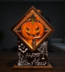 BK Gift Kişiye Özel Halloween Tasarımlı Viski Çeşmesi | LED Işıklı ve Balkabağı Oymalı Tasarımlı Özel İsimli Cadılar Bayramı Ahşap Viski Çeşmesi