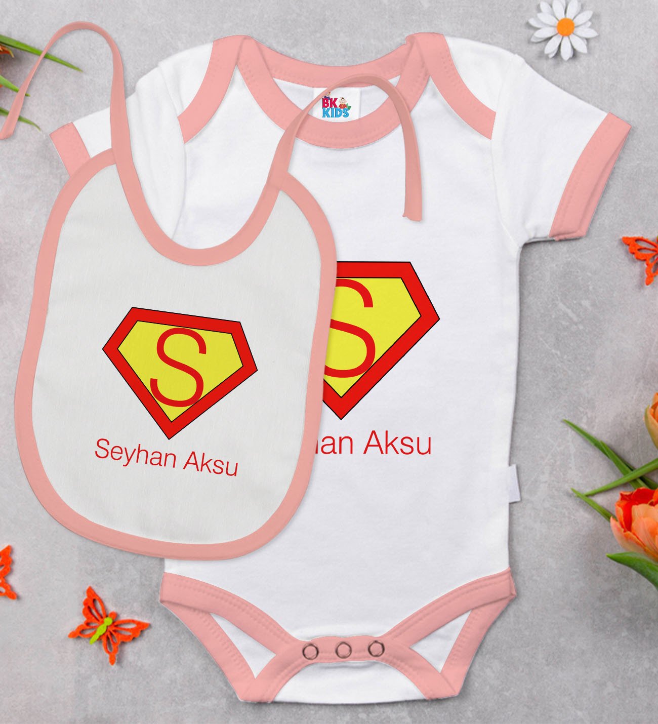 BK Kids Kişiye Özel Harfli Pembe Bebek Body Zıbın ve Mama Önlüğü Hediye Seti-1