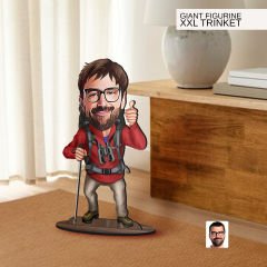 BK Gift Kişiye Özel Gezgin Karikatürlü Büyük Boy Ahşap Biblo-1 Arkadaşa Hediye , Sevgiliye Hediye, Kişiye Özel Biblolar