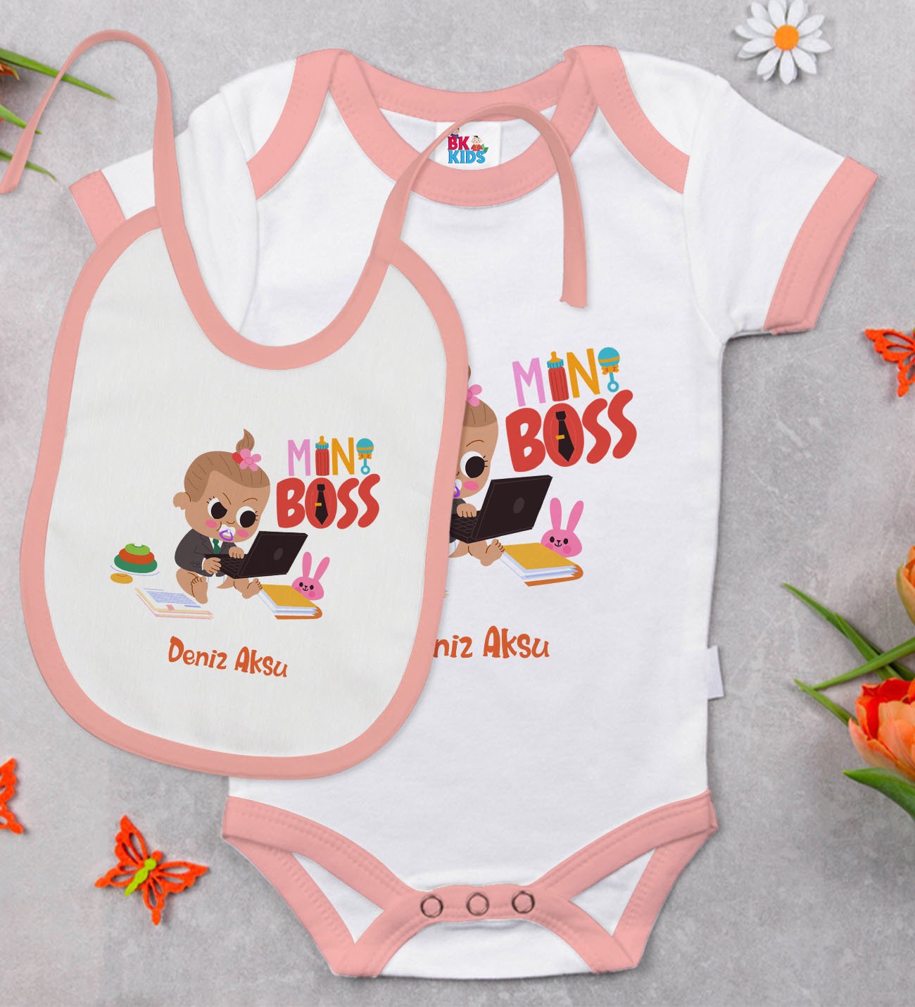 BK Kids Kişiye Özel Mini Boss Tasarımlı Pembe Bebek Body Zıbın ve Mama Önlüğü Hediye Seti