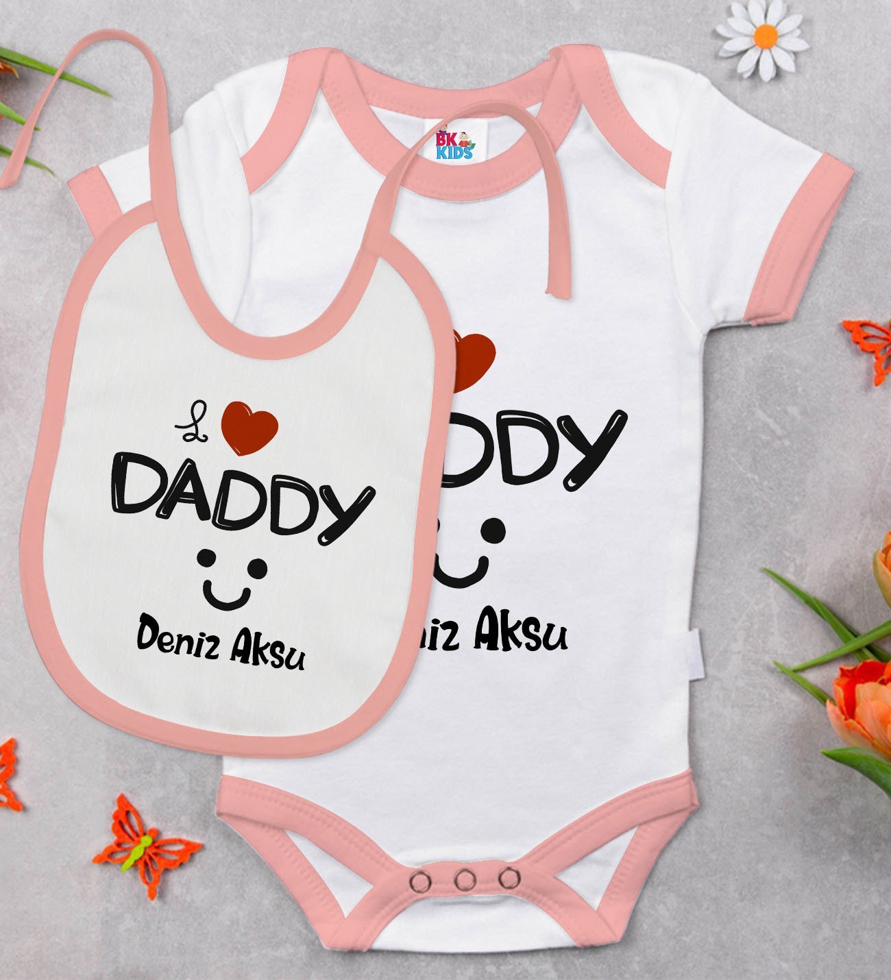 BK Kids Kişiye Özel I Love Daddy Tasarımlı Pembe Bebek Body Zıbın ve Mama Önlüğü Hediye Seti