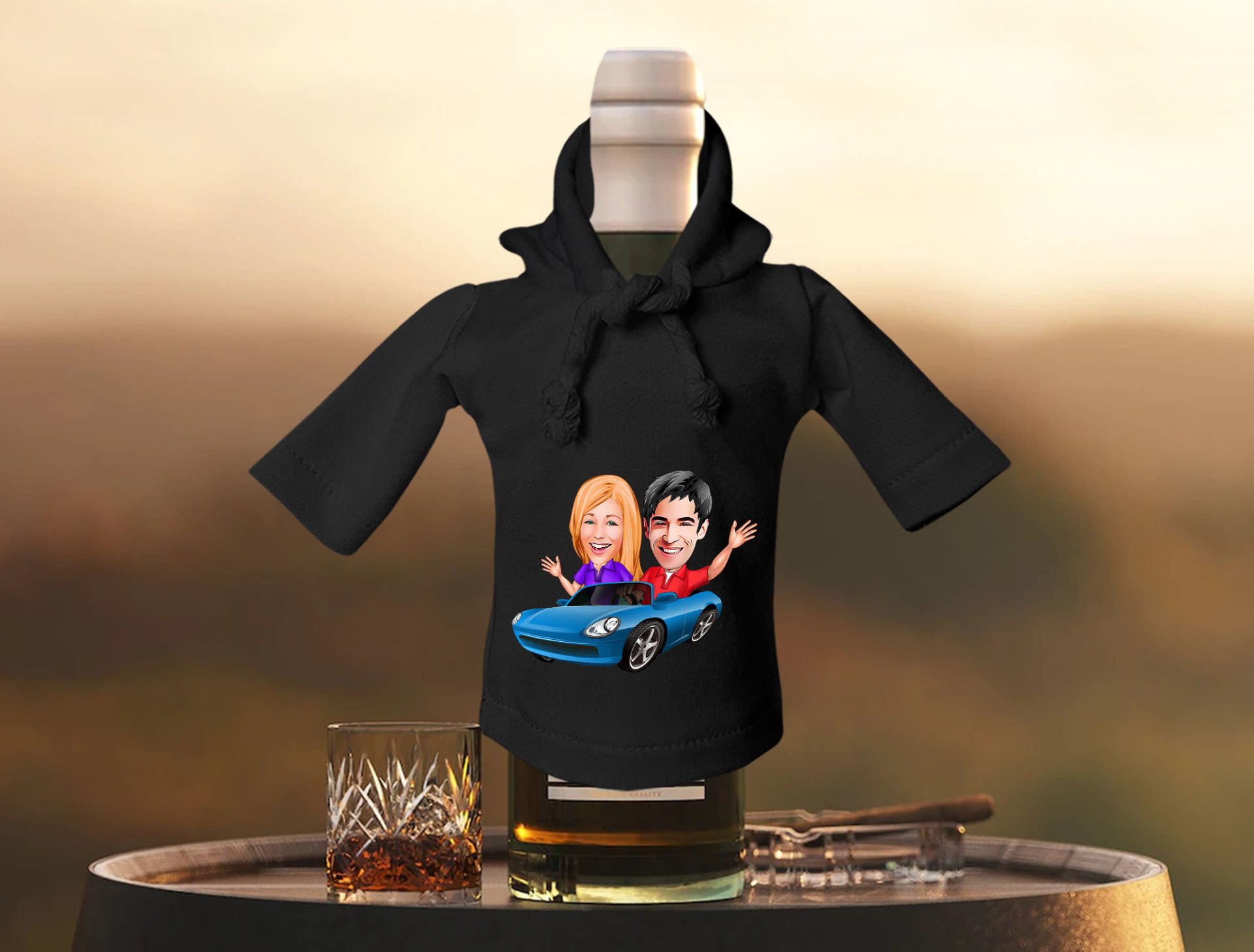 BK Gift Kişiye Özel Sevgililer Karikatürlü Mini Siyah İçki Şişesi Tişörtü , Ev Bar Dekoru, Viski, Şarap, Votka, Rakı Şişesi Tişörtü, Ev Barı-26