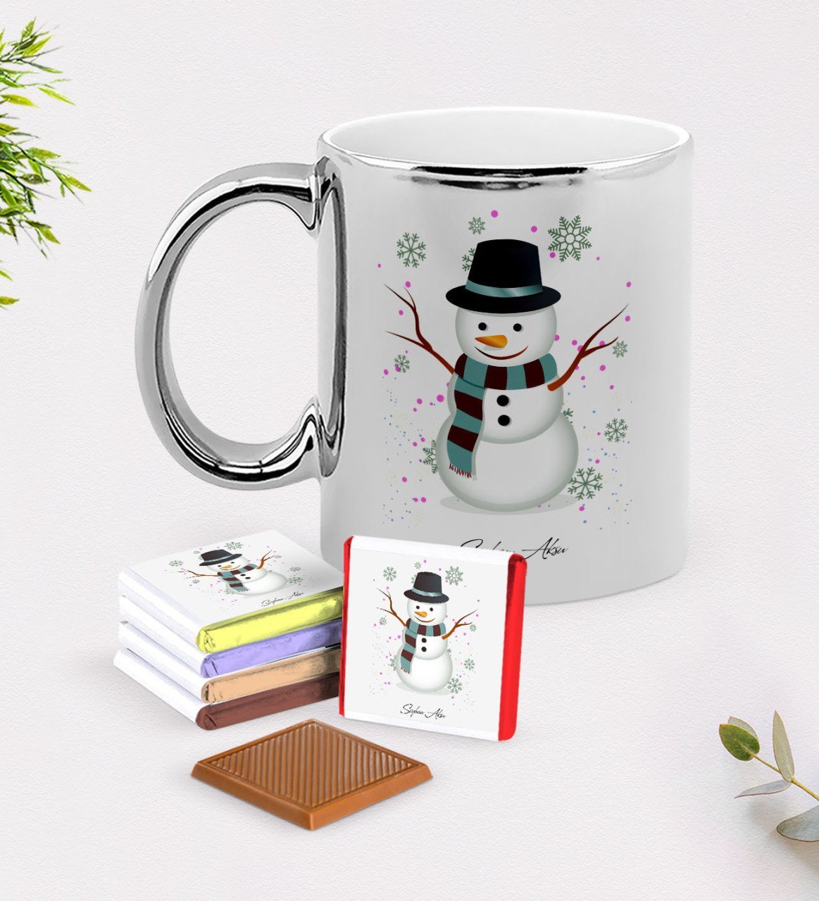 Kişiye Özel Kardan Adam Krom Kupa ve Çikolata Hediye Seti-1