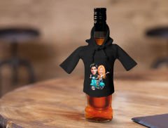 BK Gift Kişiye Özel Sevgililer Karikatürlü Mini Siyah İçki Şişesi Tişörtü , Ev Bar Dekoru, Viski, Şarap, Votka, Rakı Şişesi Tişörtü, Ev Barı-35