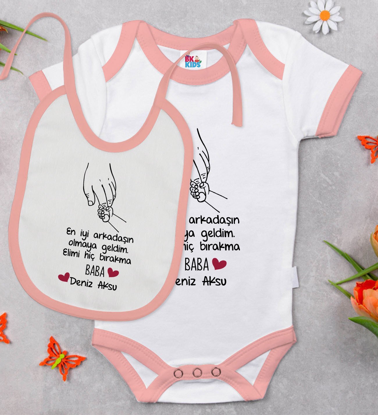 BK Kids Kişiye Özel En İyi Arkadaşın Olmaya Geldim Tasarımlı Pembe Bebek Body Zıbın ve Mama Önlüğü Hediye Seti