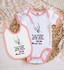 BK Kids Kişiye Özel En İyi Arkadaşın Olmaya Geldim Tasarımlı Pembe Bebek Body Zıbın ve Mama Önlüğü Hediye Seti