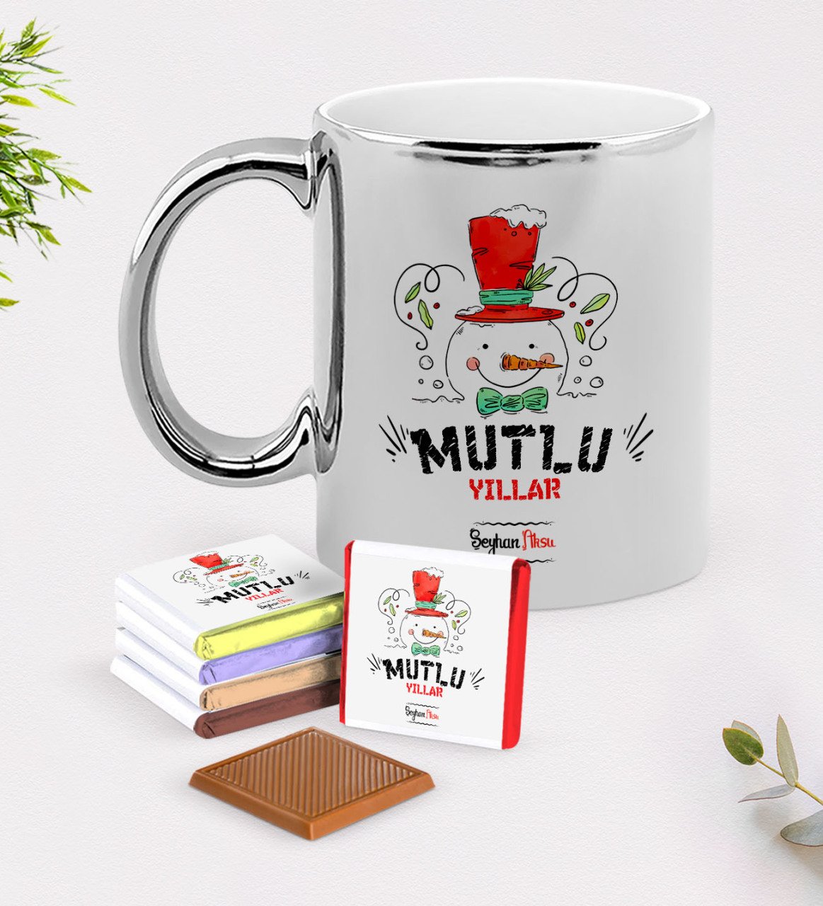 Kişiye Özel Yılbaşı Mutlu Yıllar Krom Kupa ve Çikolata Hediye Seti-5
