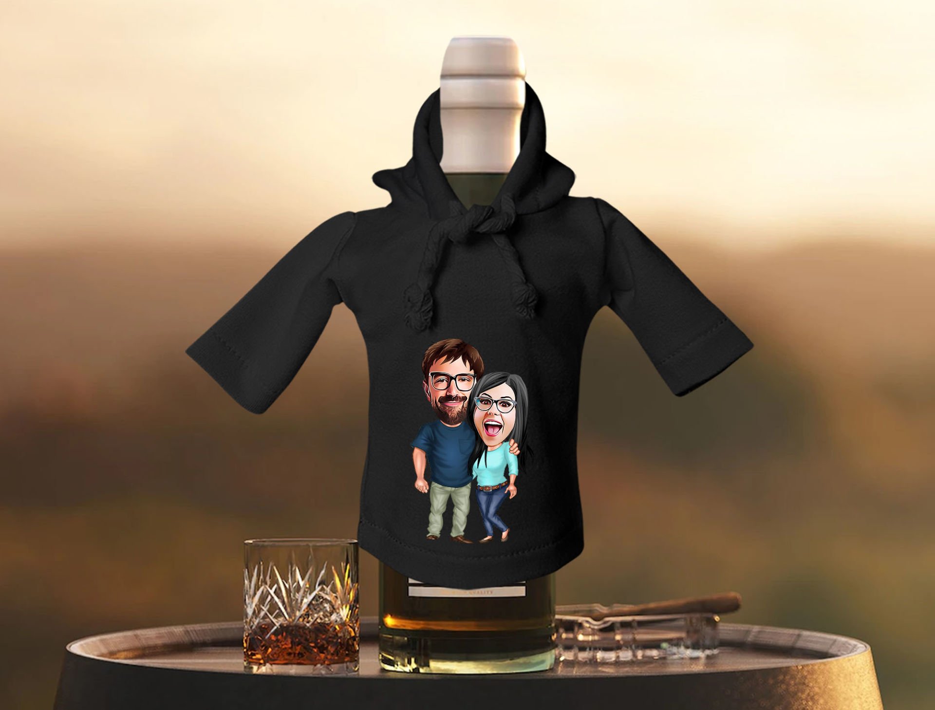 BK Gift Kişiye Özel Sevgililer Karikatürlü Mini Siyah İçki Şişesi Tişörtü , Ev Bar Dekoru, Viski, Şarap, Votka, Rakı Şişesi Tişörtü, Ev Barı-42