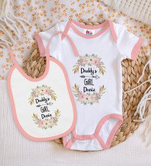 BK Kids Kişiye Özel Daddy's Girl Tasarımlı Pembe Bebek Body Zıbın ve Mama Önlüğü Hediye Seti