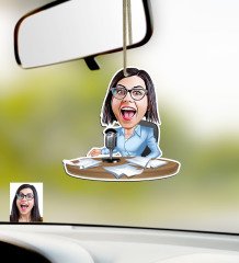 Kişiye Özel Bayan Sunucu Spiker Karikatürlü Ahşap Araba Dikiz Ayna Süsü