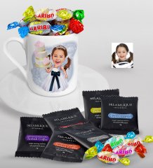 Kişiye Özel Kız Çocuk Doğum Günü Karikatürlü Türk Kahvesi Fincanı Selamlique Karışık Türk Kahvesi ve Haribo Şeker Hediye Seti-2