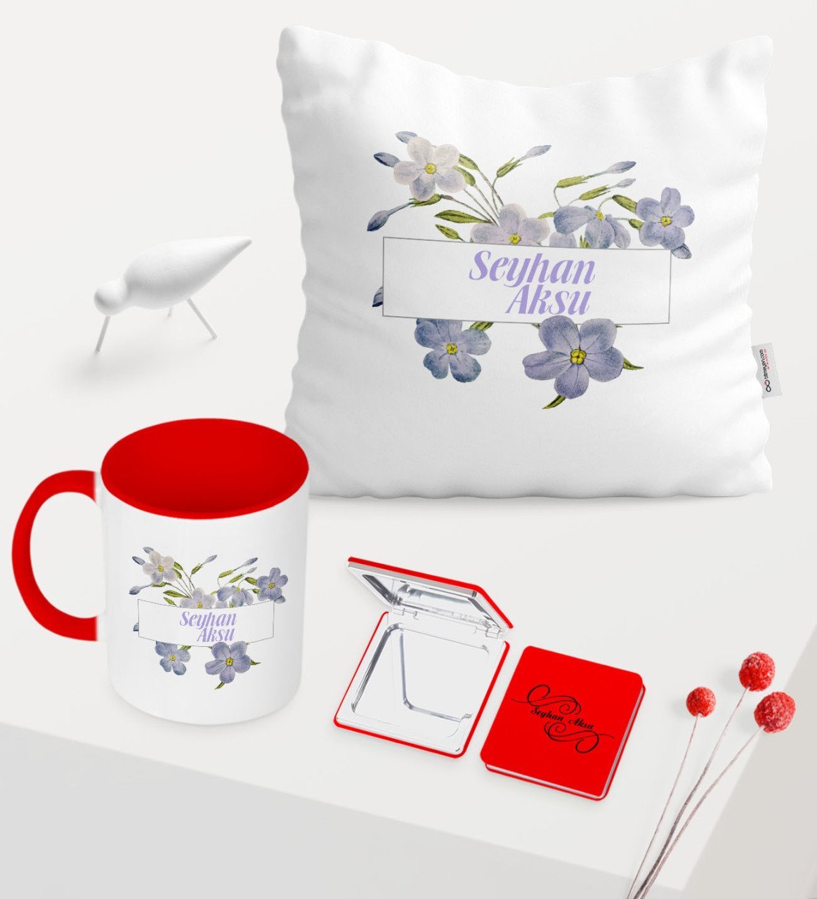 Kadınlar Gününe Özel Kırmızı Kupa Ayna Yastık Seti - 11