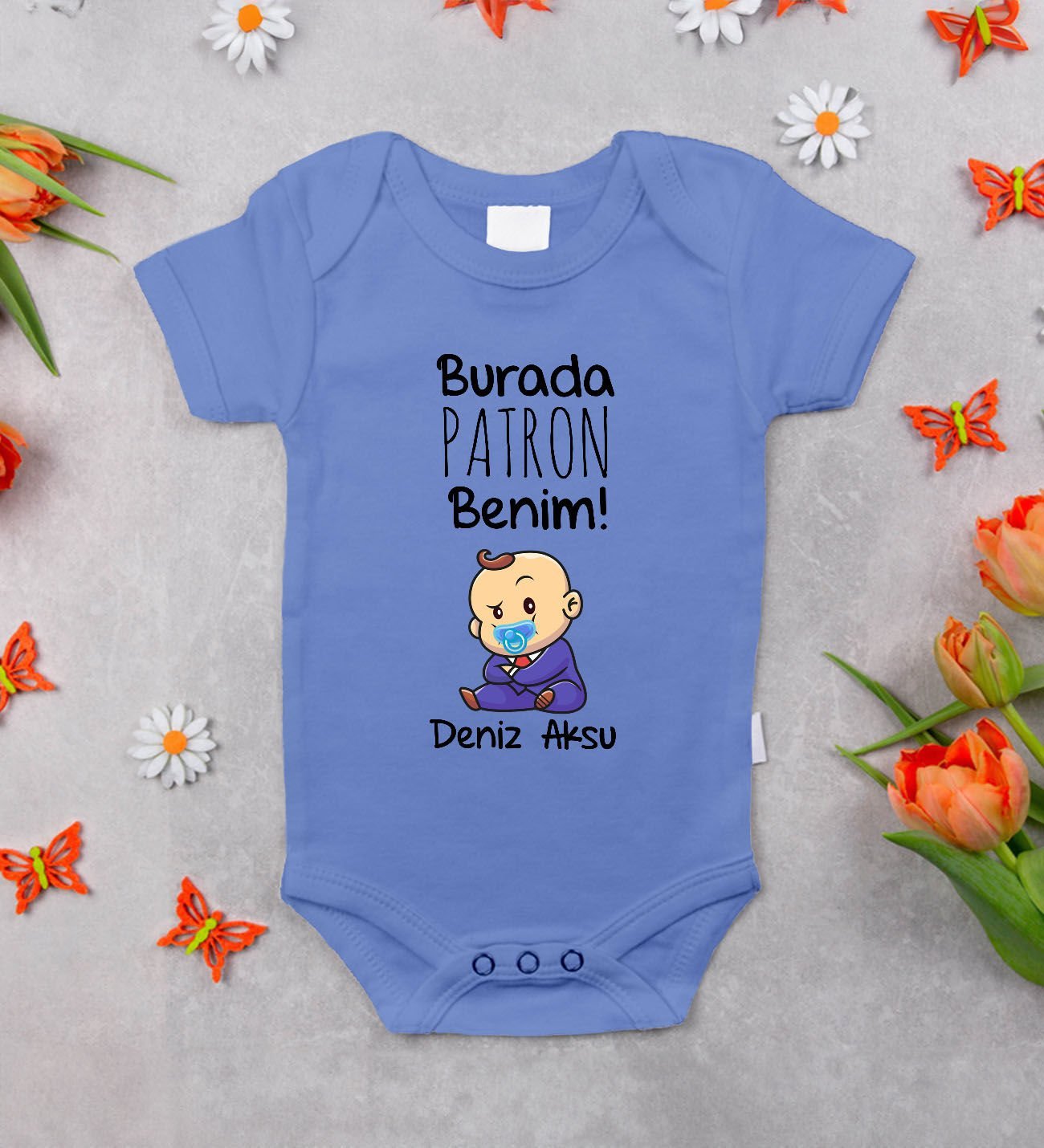 BK Kids Kişiye Özel Burada Patron Benim Tasarımlı Mavi %100 Pamuklu Kısa Kol Bebek Body Zıbın, Yeni Doğan Bebek Hediyesi