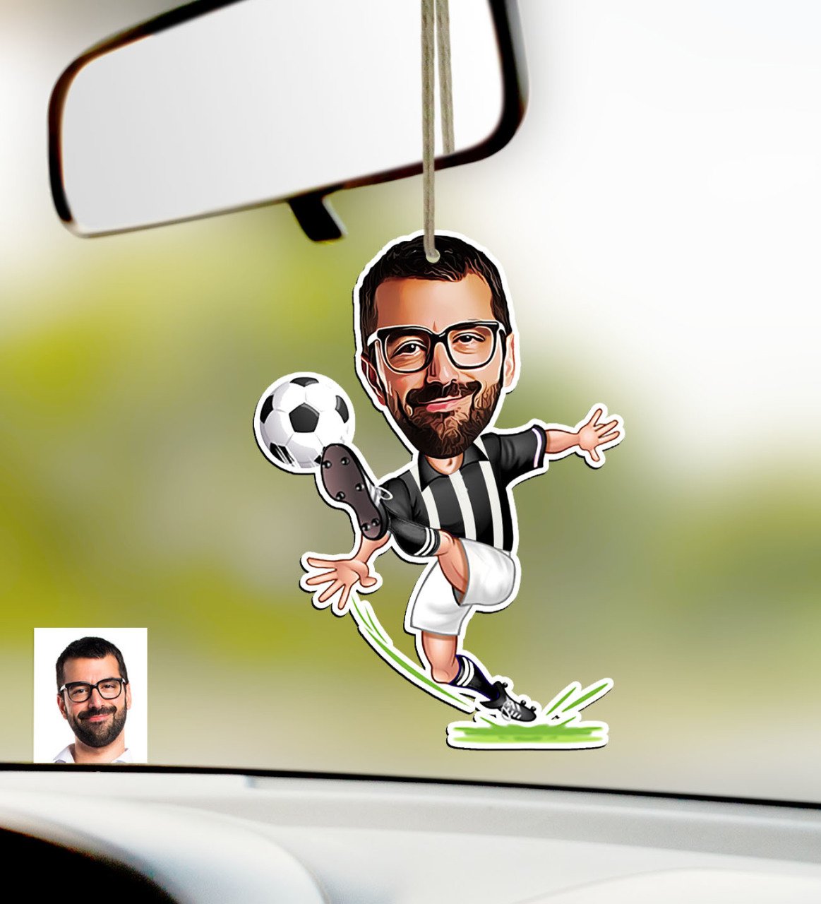 Kişiye Özel Siyah Beyaz Futbolcu Karikatürlü Ahşap Araba Dikiz Ayna Süsü