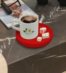 Kişiye Özel Kırmızı Sunum Tabaklı Papatya Temalı Türk Kahvesi Fincanı Model 4