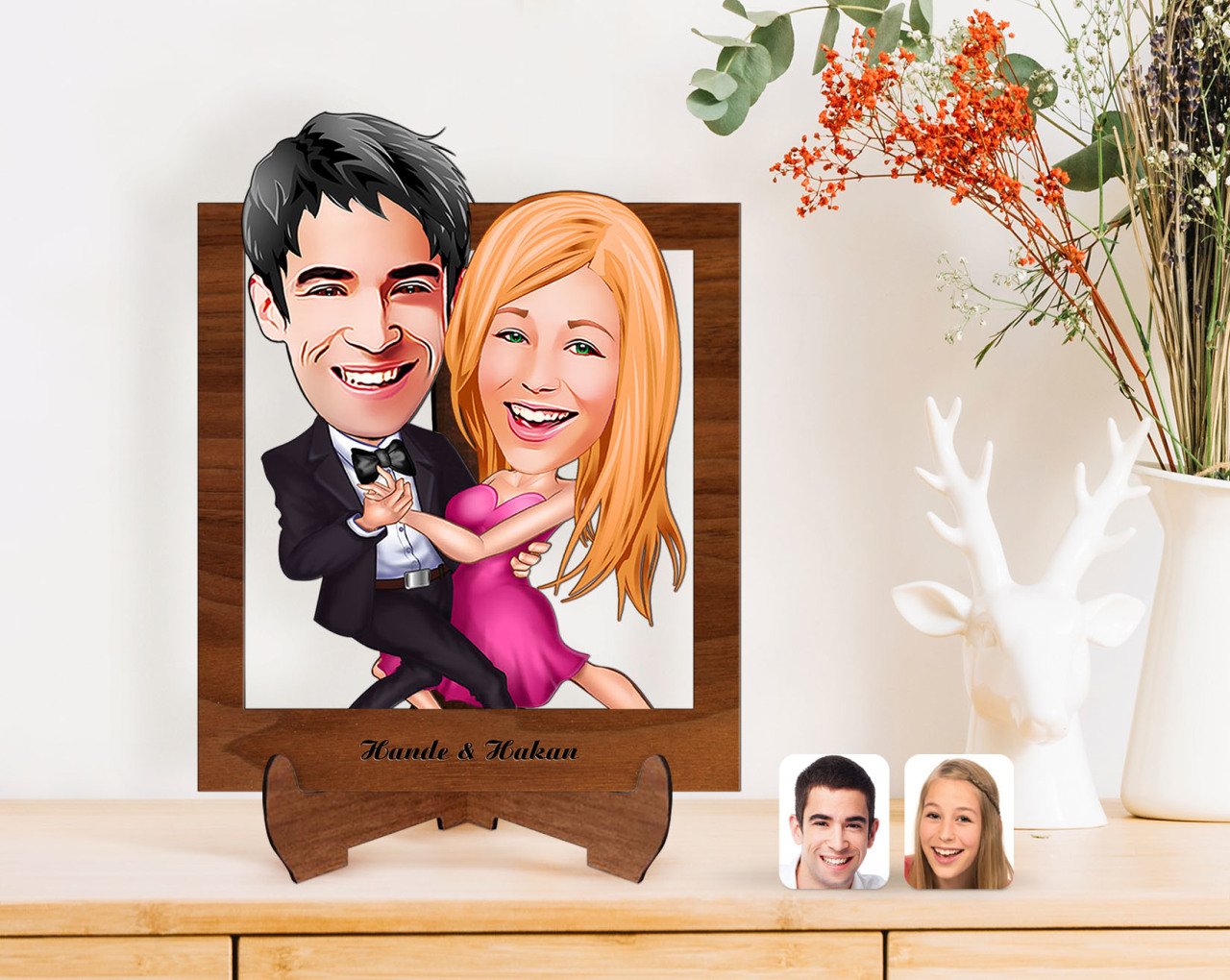 Kişiye Özel Sevgililer Karikatürlü Ahşap Standlı 3D Biblo-13