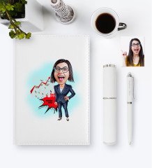 Kişiye Özel Bayan Bankacı Karikatür 2023 Deri Ajanda & Kalem Hediye Seti - 4