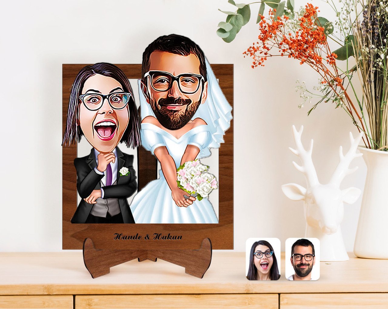 Kişiye Özel Sevgililer Karikatürlü Ahşap Standlı 3D Biblo-16