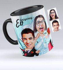 Kişiye Özel Evleniyoruz Karikatürlü Siyah Kupa Bardak - 2