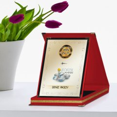 Kişiye Özel Yılın En İyi Jeofizik Mühendisi Kırmızı Plaket Ödülü