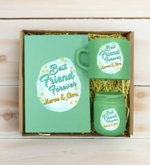 BK Gift Kişiye Özel İsimli DTF Best Friend Temalı Yeşil Defter & Kahve Fincanı & Mum Hediye Seti-2, Arkadaşa Hediye, Doğum Günü Hediyesi