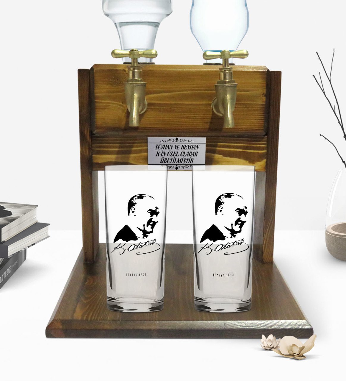 Kişiye Özel Renkli Baskılı Atatürk Tasarımlı İkili Rakı Bardağı ve Çift Musluklu Doğal Ahşap Rakı Standı-26