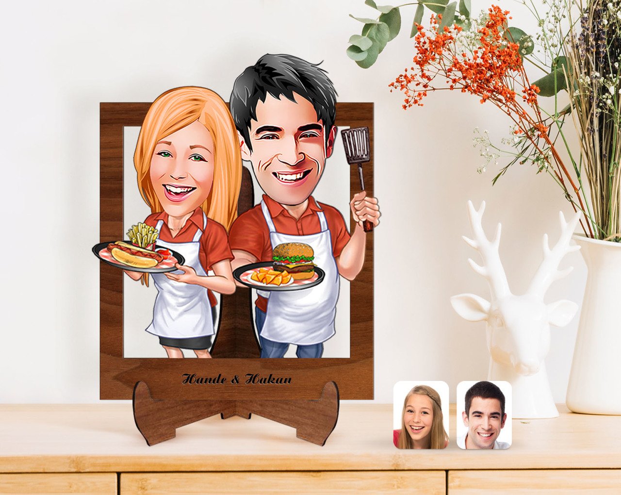 Kişiye Özel Sevgililer Karikatürlü Ahşap Standlı 3D Biblo-57