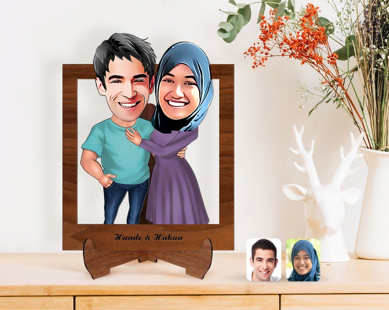 Kişiye Özel Sevgililer Karikatürlü Ahşap Standlı 3D Biblo-61