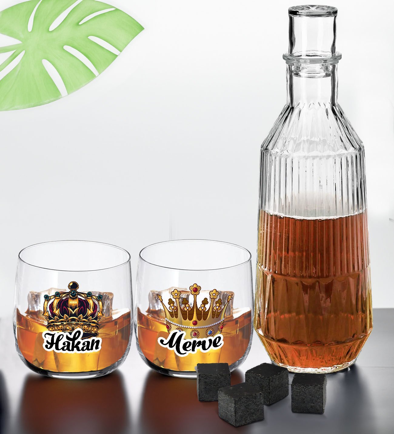 BK Gift Kişiye Özel İsimli DTF Kral Kraliçe Tacı Tasarımlı İkili Storsınt Viski Kadehi, Viski Taşı ve Karaf Seti, Arkadaşa Hediye, Sevgiliye Hediye