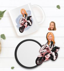 Kişiye Özel Kadın Motorcu Karikatürlü Beyaz Kupa ve Ahşap Bardak Altlığı Hediye Seti-2