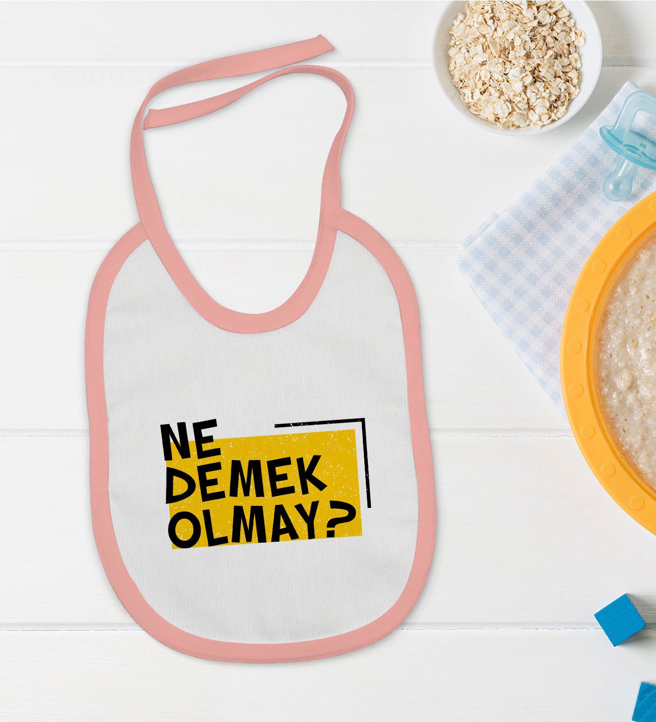 BK Kids Ne Demek Olmay Tasarımlı Pembe Bebek Mama Önlüğü-1