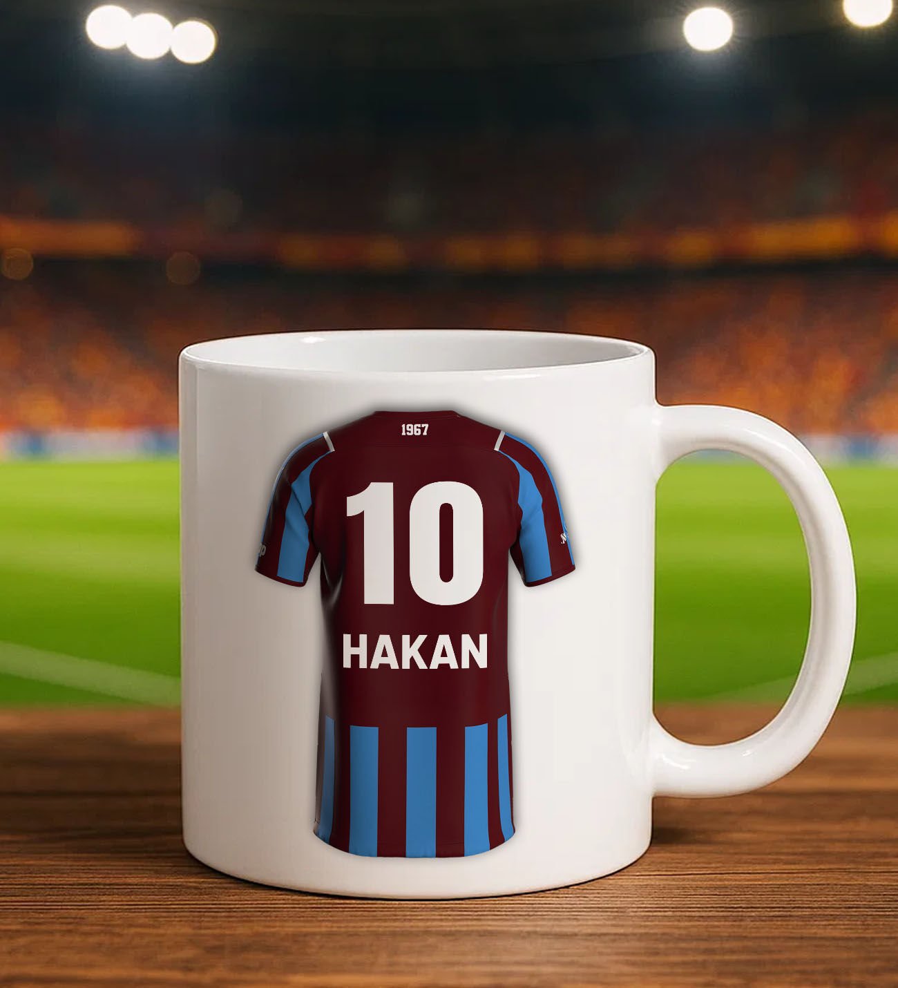 BK Gift Kişiye Özel Bordo Mavi Taraftar Forma Numarası ve İsim Tasarımlı Baskılı Beyaz Kupa Bardak, Taraftar Hediyesi
