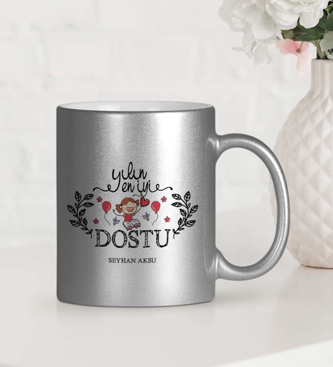 Kişiye Özel Yılın En İyi Dostu Gümüş Yaldızlı Kupa Bardak