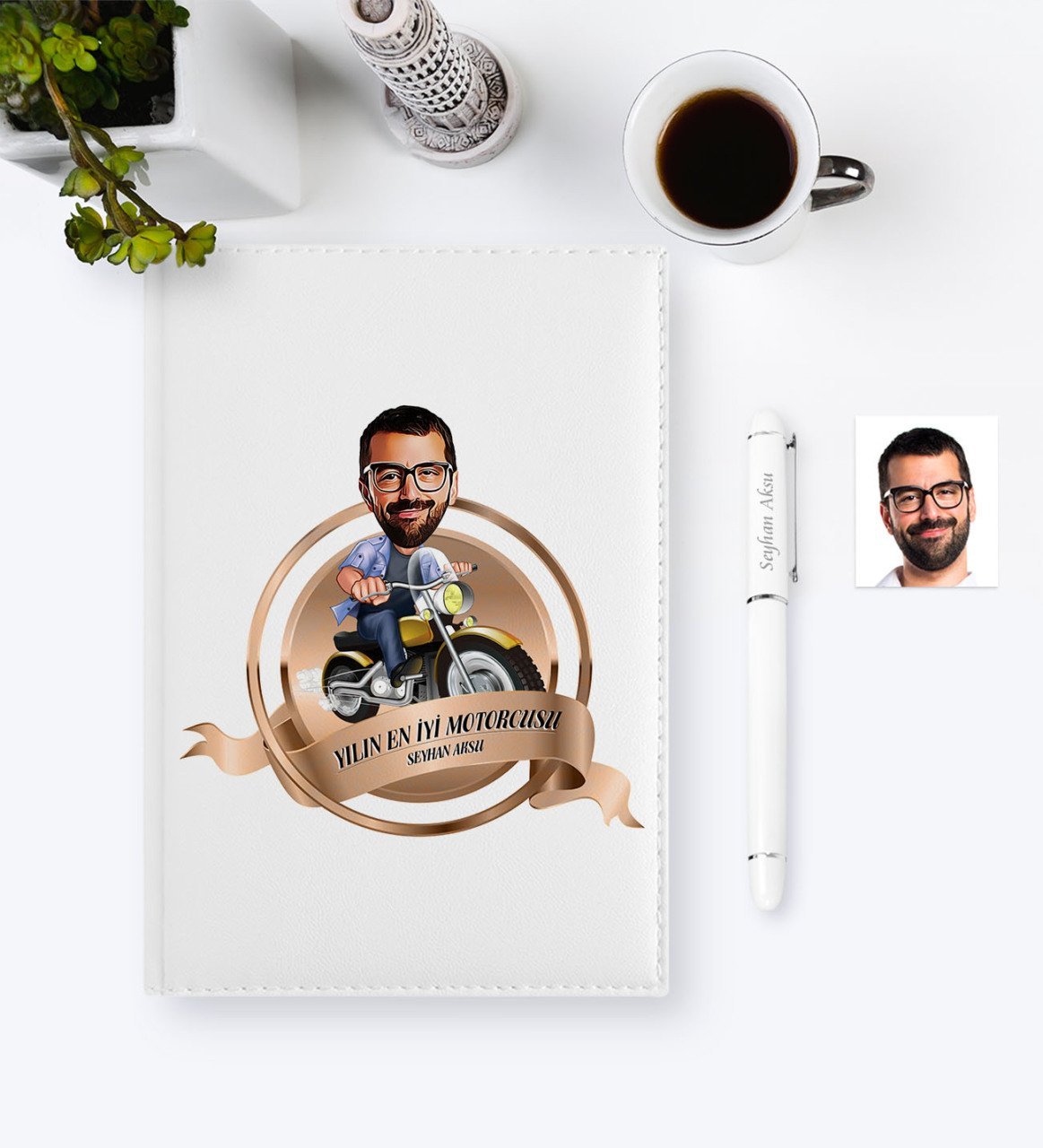 Kişiye Özel Yılın En İyi Motorcusu Karikatürlü 2023 Ajanda Kalem Seti