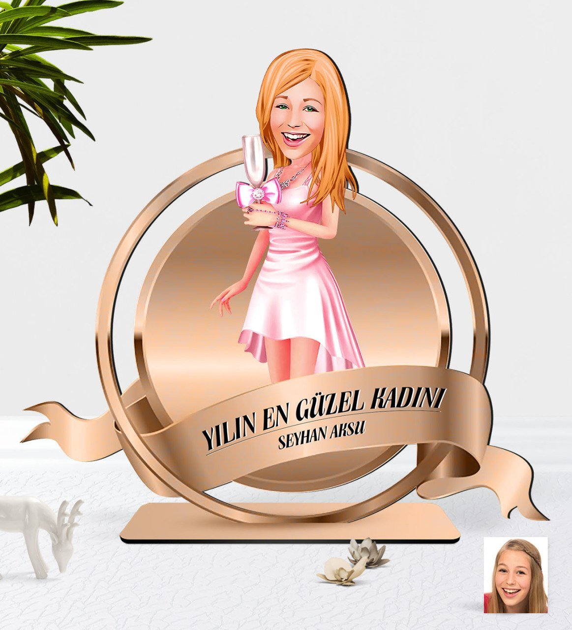 Kişiye Özel Kadın Karikatürlü 3D Ahşap Biblo Plaket-41